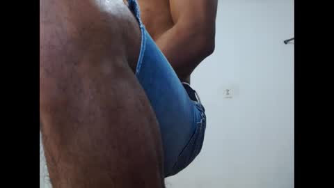 fernandez_latinblack online show from January 27, 2025, 10:38 pm