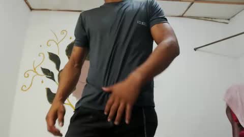 fernandez_latinblack online show from February 13, 2025, 7:03 am