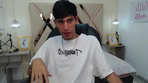 FER PHOENIX online show from February 19, 2025, 3:28 am