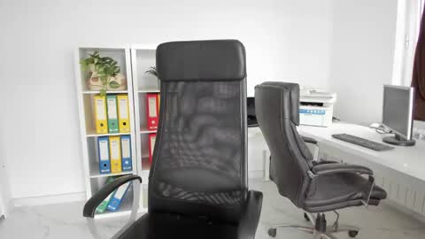 fetish_life online show from December 7, 2024, 12:35 pm