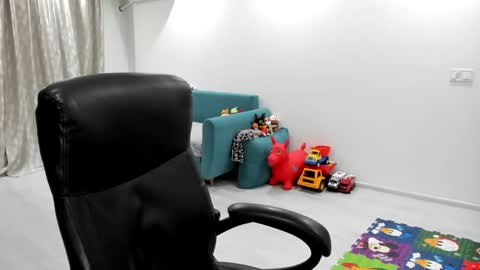 Snapshot of fetishcatalea chatting on September 30, 2025, 6:57 pm Catalea DM online show from September 30, 2025, 6:57 pm