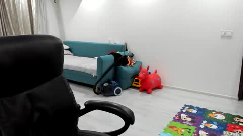 Snapshot of fetishcatalea chatting on October 21, 2025, 6:41 pm Catalea DM online show from October 21, 2025, 6:41 pm