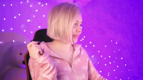 Rey online show from December 13, 2024, 3:11 pm