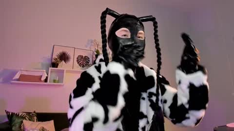 Rey online show from December 22, 2024, 6:48 pm