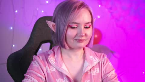 Rey online show from February 14, 2025, 11:42 am