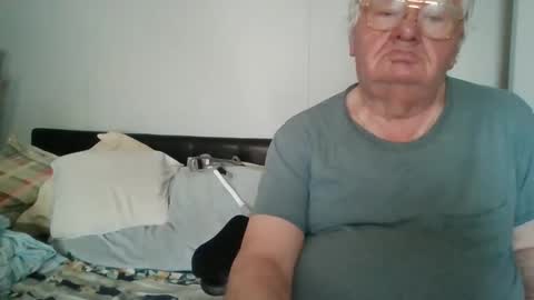 fewxtrapounds985 online show from March 6, 2025, 4:38 pm