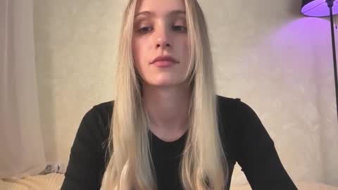 Lisa online show from October 2, 2025, 12:12 pm