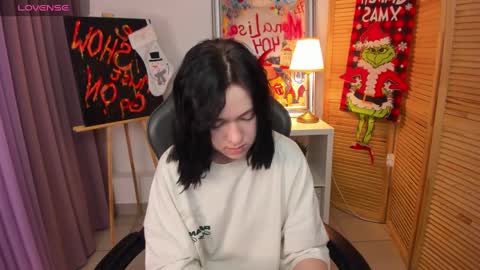 fiamoory online show from January 3, 2025, 4:22 am