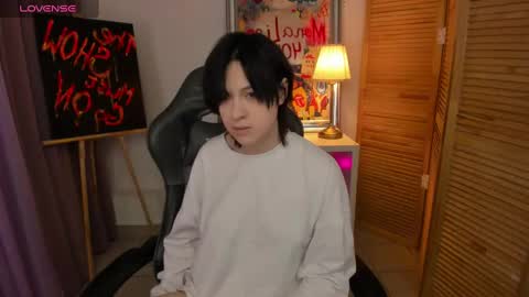 fiamoory online show from February 3, 2025, 4:35 am