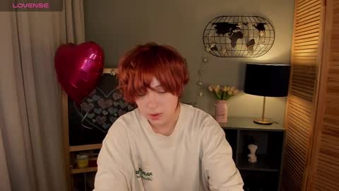 fiamoory online show from February 11, 2025, 4:33 am