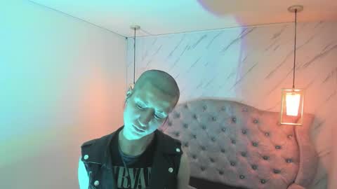   online show from March 19, 2026, 12:09 pm