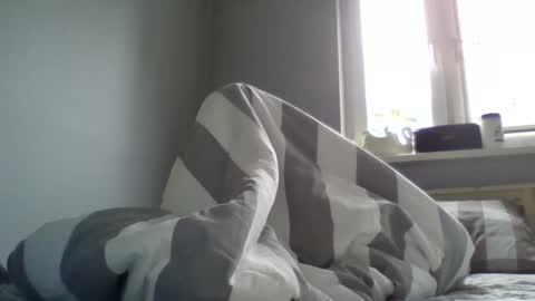 filipek757 online show from December 24, 2024, 10:33 am