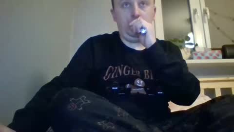 filipek757 online show from December 28, 2024, 8:47 pm