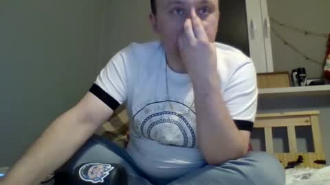 filipek757 online show from January 5, 2025, 9:03 pm