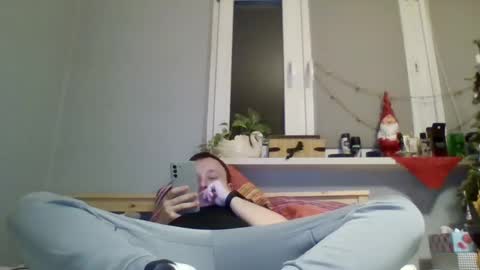 filipek757 online show from January 6, 2025, 4:34 pm