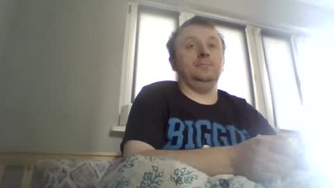 filipek757 online show from April 12, 2026, 10:09 am