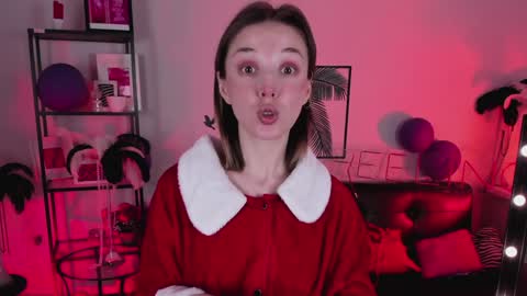 cap and Lana  online show from December 25, 2024, 8:29 am