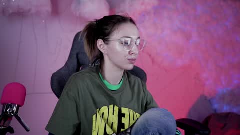 cap and Lana  online show from January 15, 2025, 1:52 pm