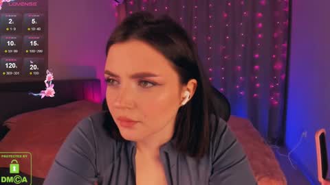 LEEN online show from December 11, 2024, 1:58 am