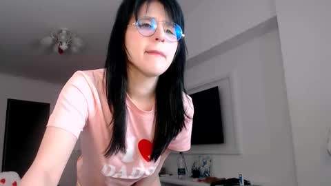 filliana online show from March 27, 2026, 3:23 am