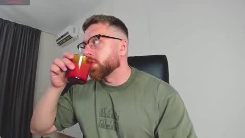 FindomGuyXXX online show from March 1, 2026, 5:37 pm