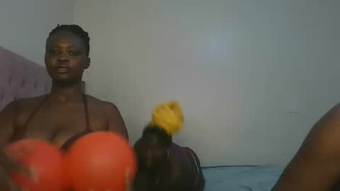 Snapshot of fine_melanie chatting on January 19, 2026, 1:04 pm melanie online show from January 19, 2026, 1:04 pm