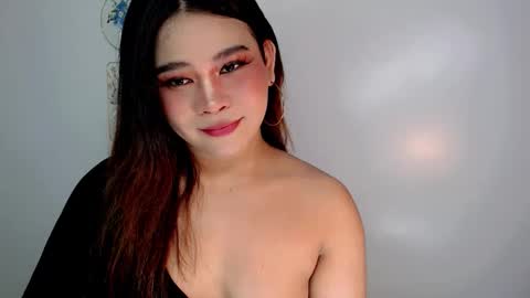 Jasmine online show from June 7, 2026, 10:46 pm