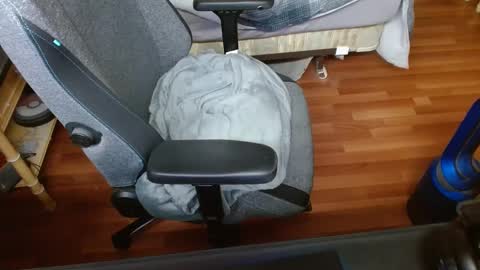 fingerpoppingeachother online show from January 4, 2025, 3:07 am