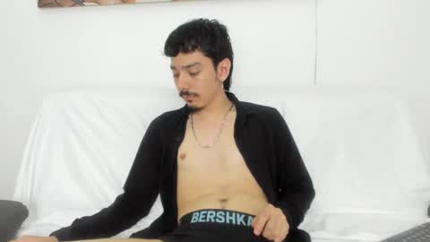 finn_jackson online show from April 13, 2026, 7:41 pm