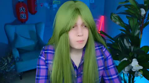 fiora online show from March 4, 2025, 2:21 pm