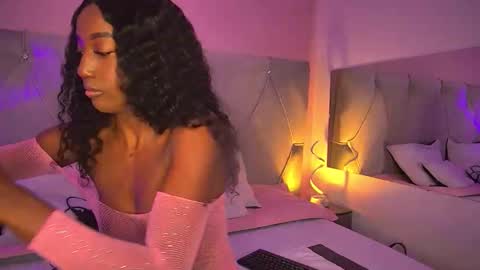 Fiorela Lenin  online show from April 9, 2026, 6:57 pm