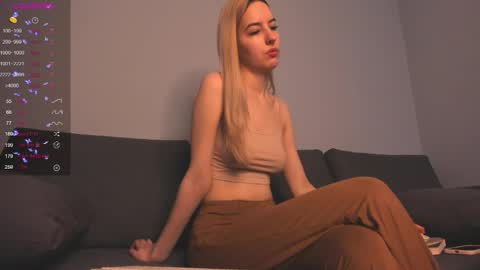 Bellatrix online show from October 25, 2025, 3:58 am