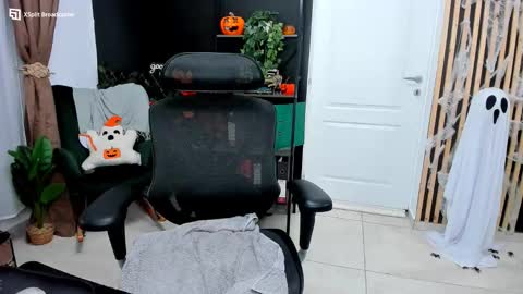 Kallisy online show from October 31, 2025, 10:11 pm