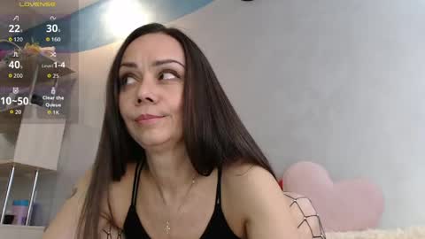 ArinaimasCute online show from April 15, 2026, 10:00 am