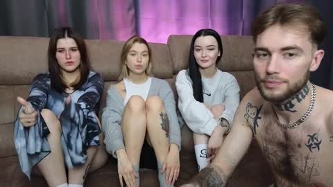 ALICESTEVEVECTOR pvt open  online show from December 3, 2024, 1:54 pm