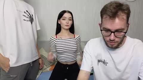 ALICESTEVEVECTOR pvt open  online show from September 16, 2025, 9:43 am