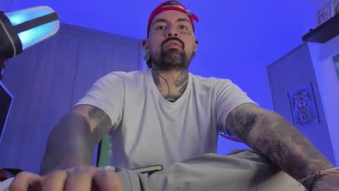 fisherrman666 online show from November 23, 2025, 4:01 am