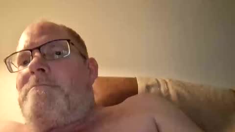 Hercomeonmyface online show from January 9, 2025, 9:48 am