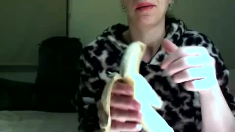 Fitbut online show from December 29, 2024, 5:22 pm