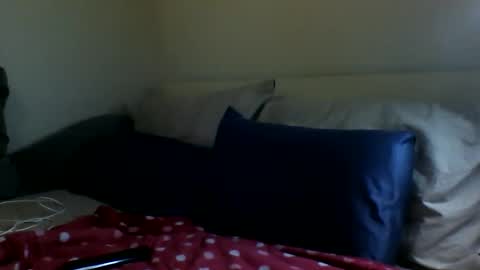 Fitbut online show from September 8, 2025, 7:46 pm