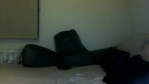 Fitbut online show from October 7, 2025, 6:49 pm