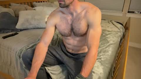 fitfunweird online show from November 16, 2025, 2:39 am