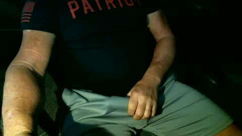 fitguy40 online show from December 31, 2024, 10:45 pm