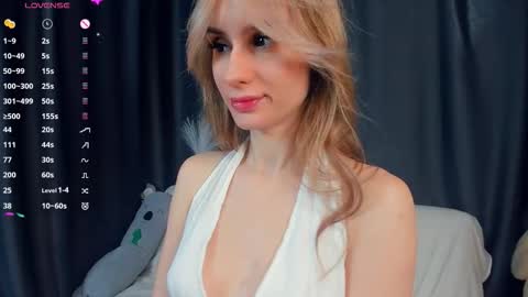 Snapshot of fizana chatting on February 3, 2026, 2:53 am Kira online show from February 3, 2026, 2:53 am