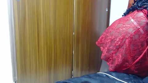 flacahot33 online show from April 20, 2026, 5:10 am