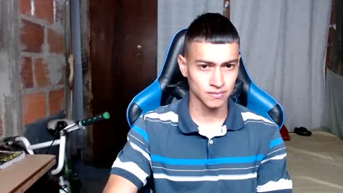  FLACO  online show from October 11, 2025, 3:43 pm