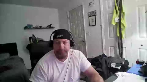 Snapshot of flaguy3233 chatting on December 3, 2024, 4:47 am Florida guy online show from December 3, 2024, 4:47 am