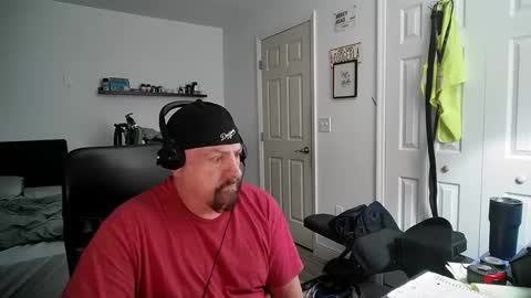 Snapshot of flaguy3233 chatting on December 7, 2024, 10:01 am Florida guy online show from December 7, 2024, 10:01 am