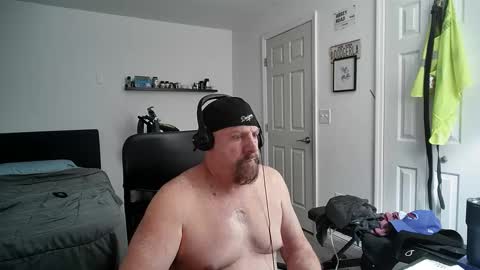 Snapshot of flaguy3233 chatting on December 10, 2024, 3:09 am Florida guy online show from December 10, 2024, 3:09 am