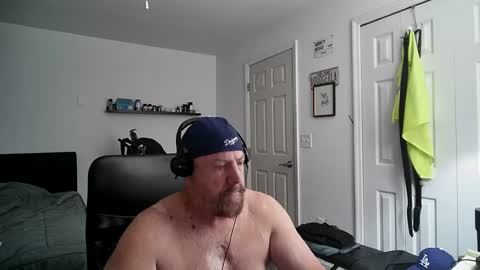 Snapshot of flaguy3233 chatting on December 16, 2024, 5:49 am Florida guy online show from December 16, 2024, 5:49 am